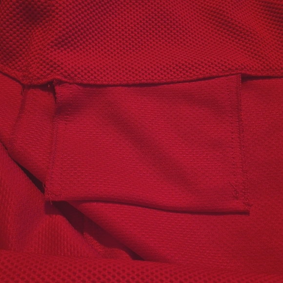 Torrid women's size 20 red textured shorts, back zipper, high waist NWOT - Picture 7 of 7